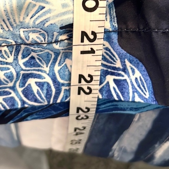 ⭐️Caribbean Swimwear,XL,Floral in Blues, Excellent condition, Size XL - Picture 9 of 9